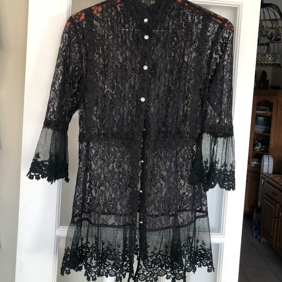 Long lace blouse - Picture 4 of 6